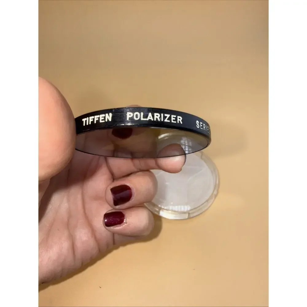Tiffen polarizer series 7 factor 4 made in the U.S.A